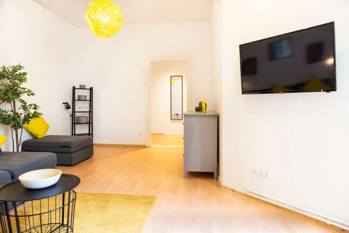 Spacious Family Apartment At Mauerpark Plus Selfcheckin Berlin Bagian luar foto