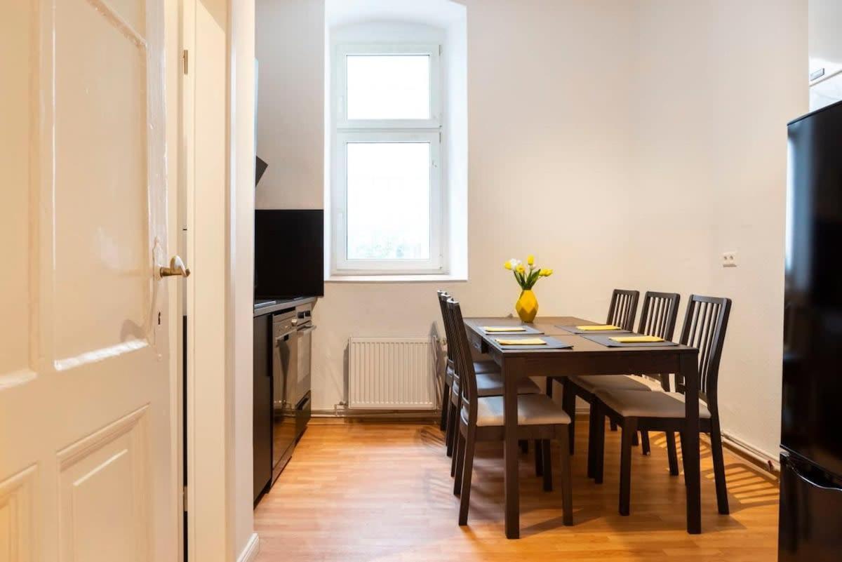 Spacious Family Apartment At Mauerpark Plus Selfcheckin Berlin Bagian luar foto