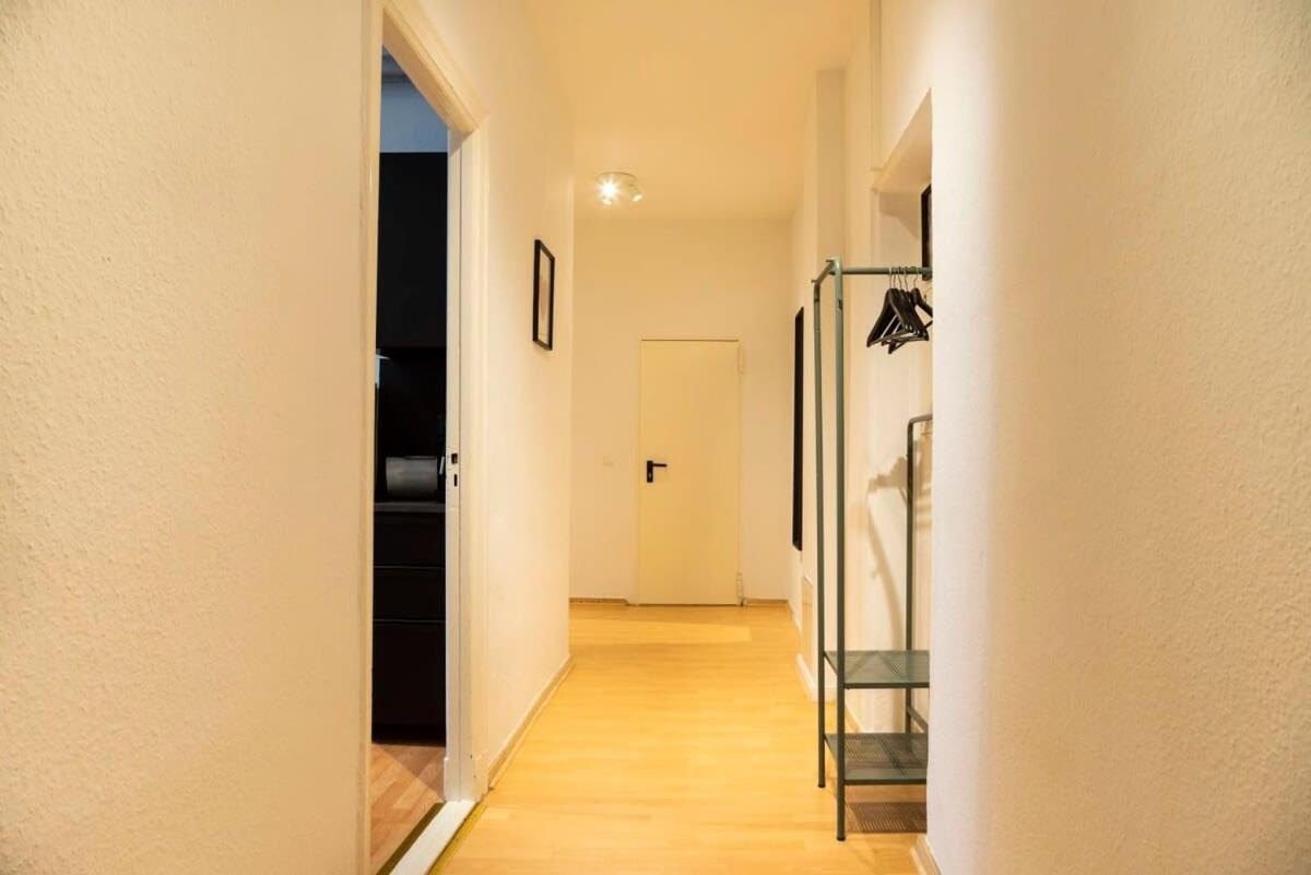 Spacious Family Apartment At Mauerpark Plus Selfcheckin Berlin Bagian luar foto