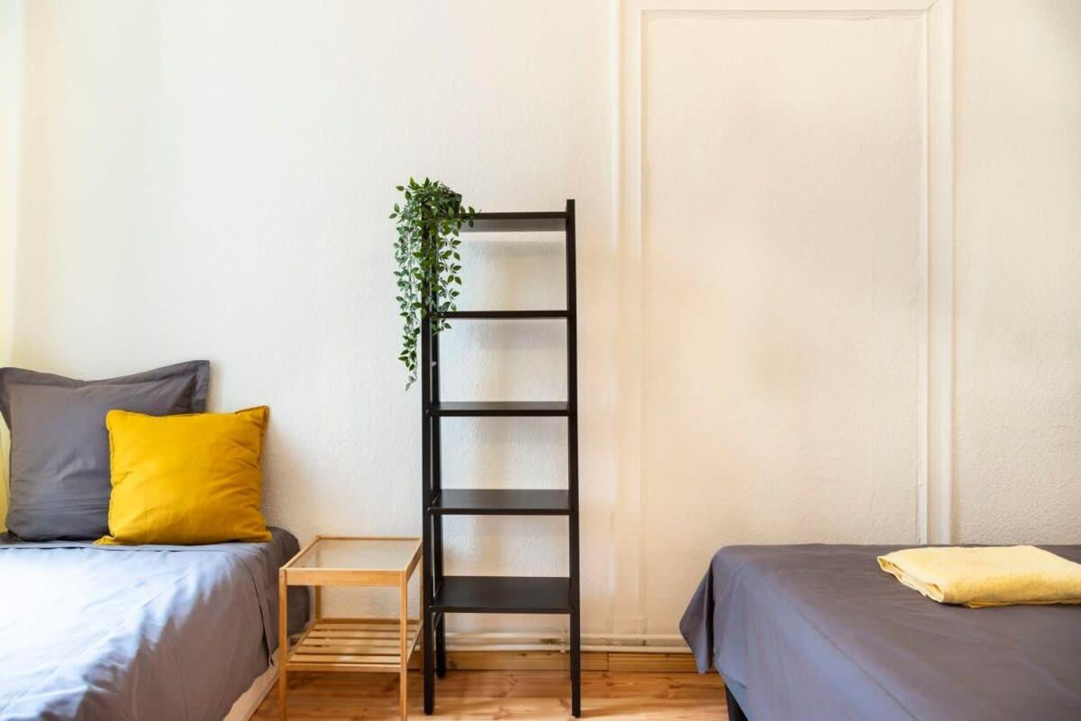 Spacious Family Apartment At Mauerpark Plus Selfcheckin Berlin Bagian luar foto