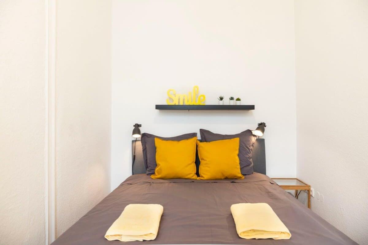 Spacious Family Apartment At Mauerpark Plus Selfcheckin Berlin Bagian luar foto